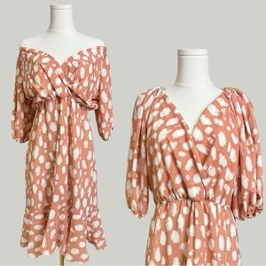 SAINTS & HEARTS Dress Women Size Small Tan White Midi Off-shoulder 3/4 Sleeves